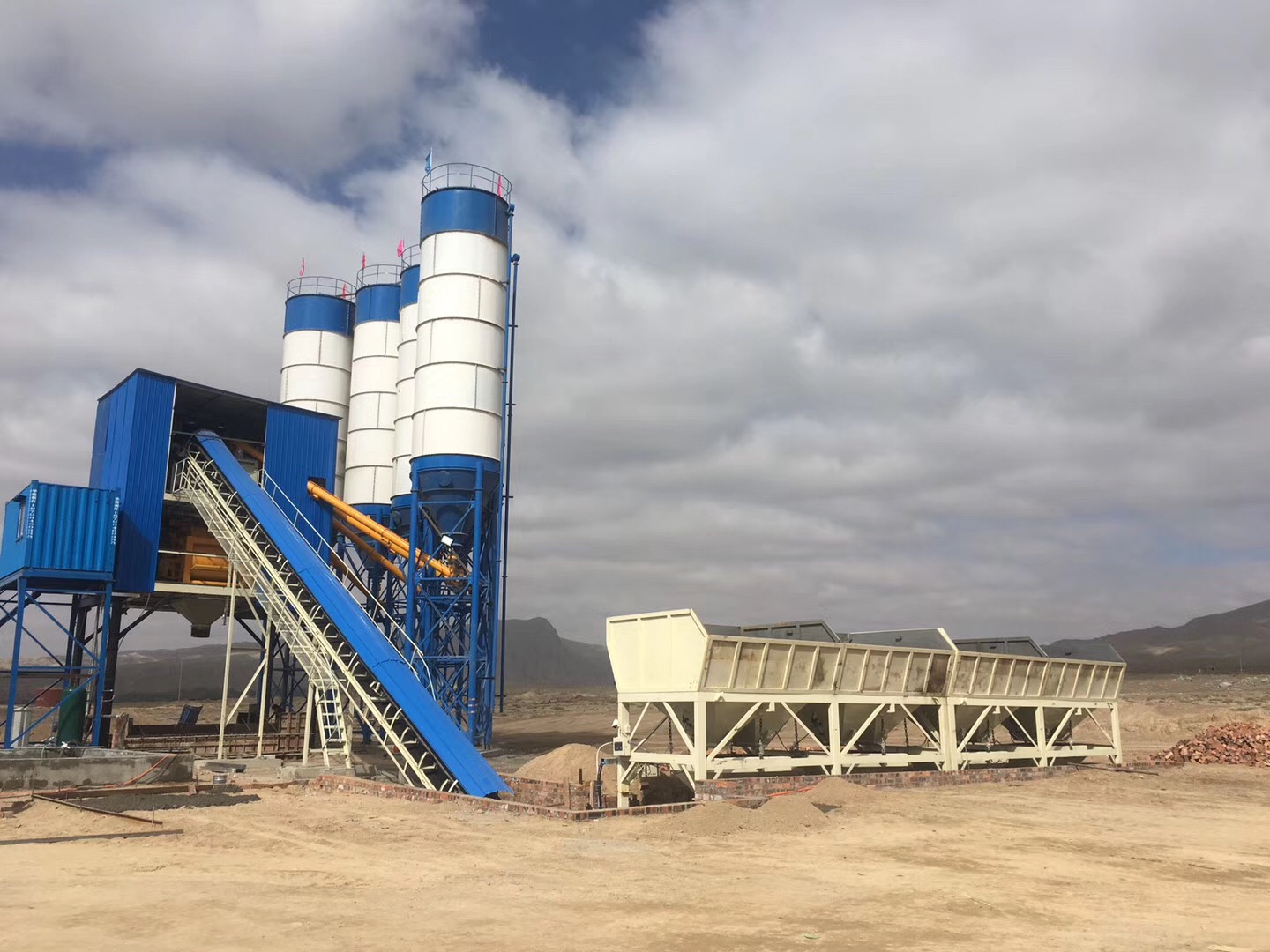 how to operate concrete batching plant